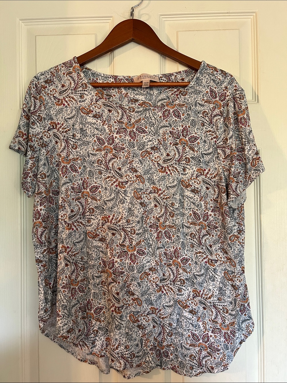 Philosophy Paisley-Print Short Sleeve Tee in Rust & White